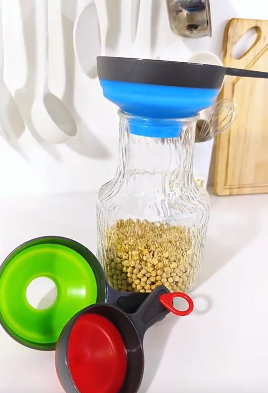 Folding Plastic Funnel Set (3-Piece)